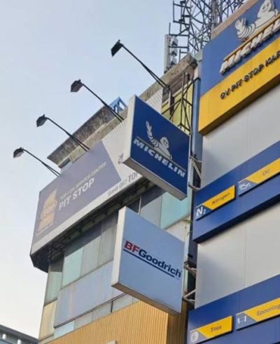 Tempat Spooring Ban Mobil Karawaci ◉ Toko Ban Mobil Ferrari, Mclaren, Porsche, BMW & Mercy. Spooring Ban Mobil Karawaci, Balancing Ban Mobil Karawaci.
